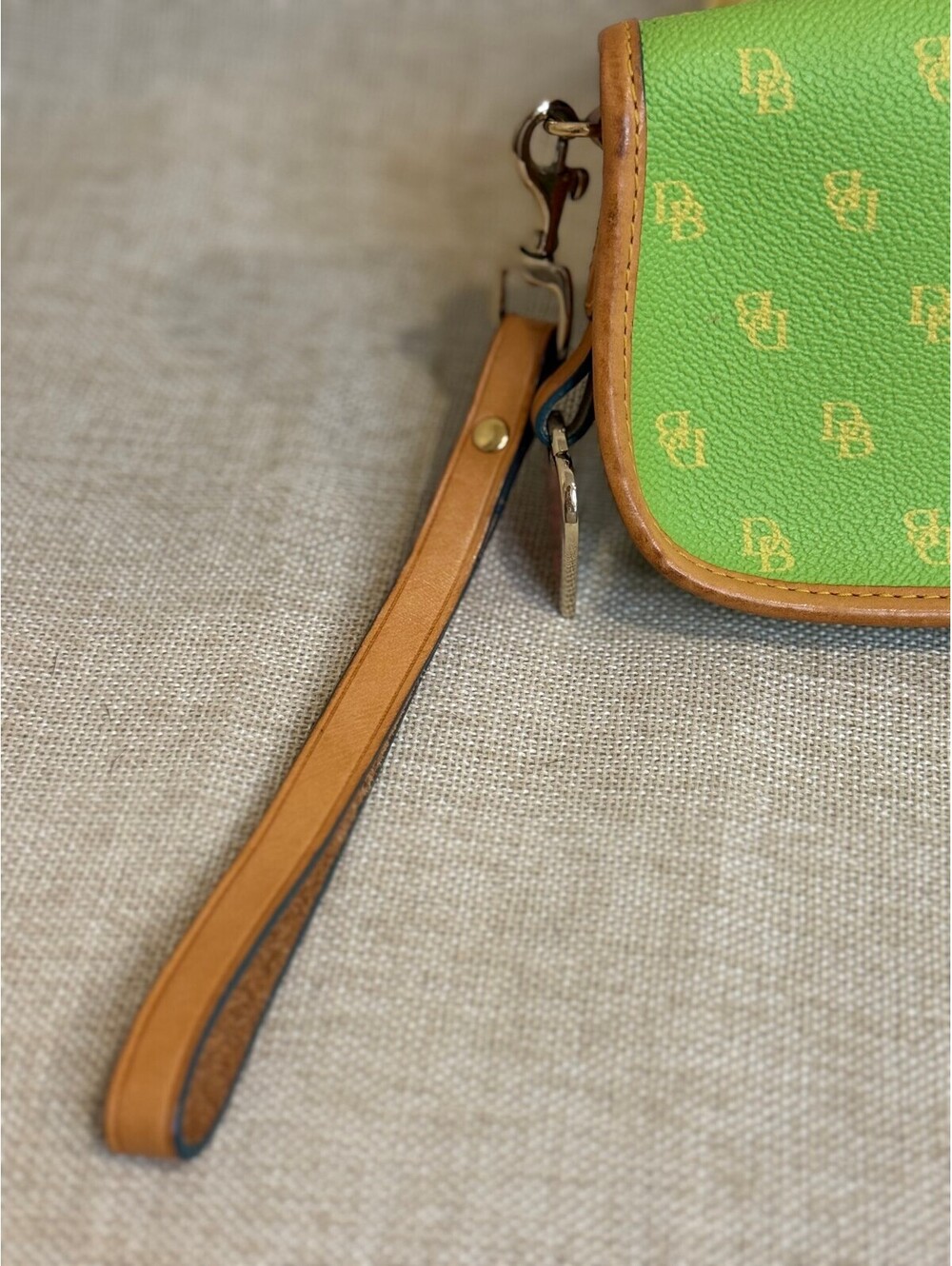 Y2K Dooney & Bourke Monogram Mini Bag / Coin Purse Vintage Rare Bright Green - Picture 5 of 8
